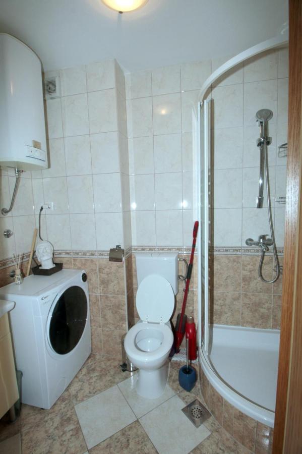 Apartamento Apartman *Sanja* Omiš Exterior foto